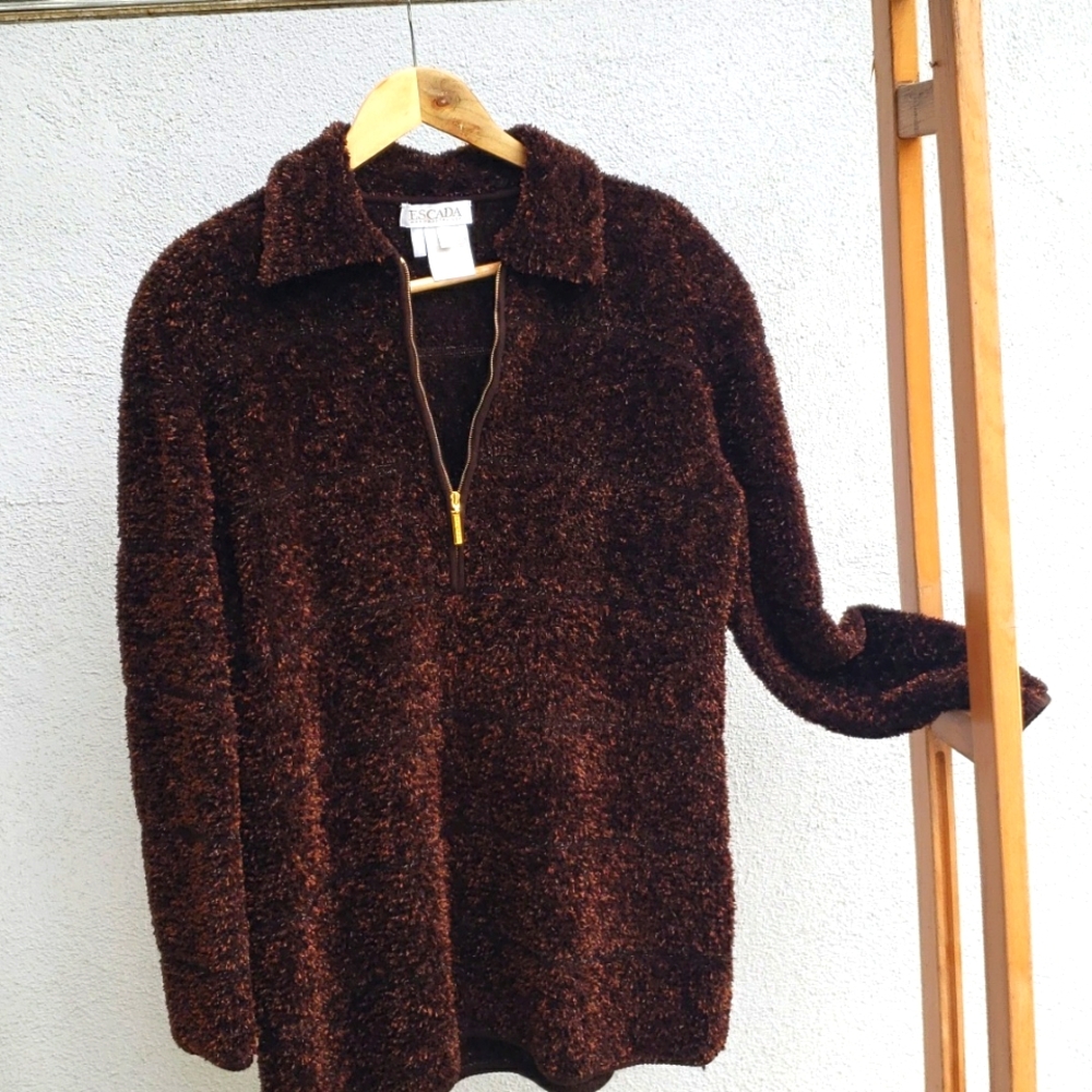 Pullover zipper sweater